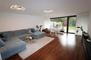 Hauptbild + Kaarst + 3-Zimmer-Erdgeschosswohnung + ca. 90 m² Wohnfläche + Garten + inkl. Einbauküche +