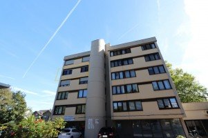 Hauptbild + Kaarst + 3-Zimmerwohnung + ca. 90 m² Wohnfläche + Balkon + 4. OG + Aufzug + TG-Stellplatz +