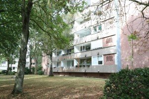 Hauptbild + Kaarst + Apartment + Erdgeschoss + ca. 34 m² Wohnfläche + saniert + ideal für Singles und Pendler +